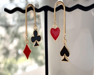 Asimetrik Kart Sembolleri U Küpe - Winner's Jewelry