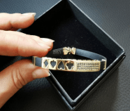 Kart Sembolleri ve Silikon Bantlı 14 Ayar Modern Kadın Bileziği - Winner's Jewelry
